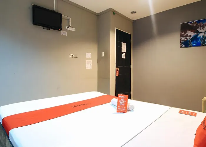 Reddoorz @ P Florentino Street Sampaloc