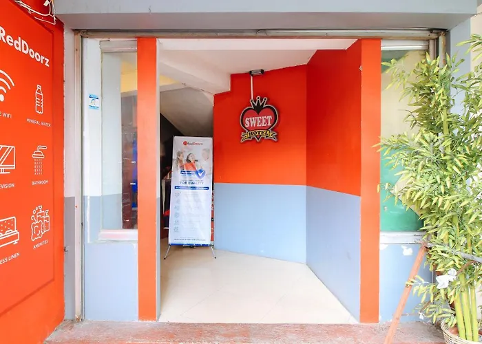 Reddoorz @ P Florentino Street Sampaloc